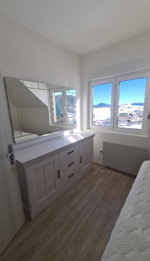 Apartment Mihaela Žabljak Buitenkant foto